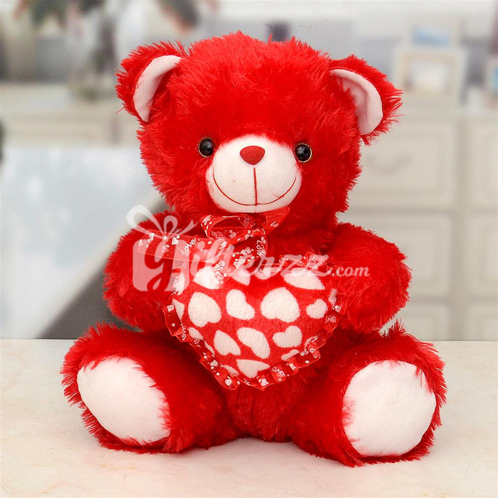 Красный медведь. Red Teddy. Фигурка с красным медведем.