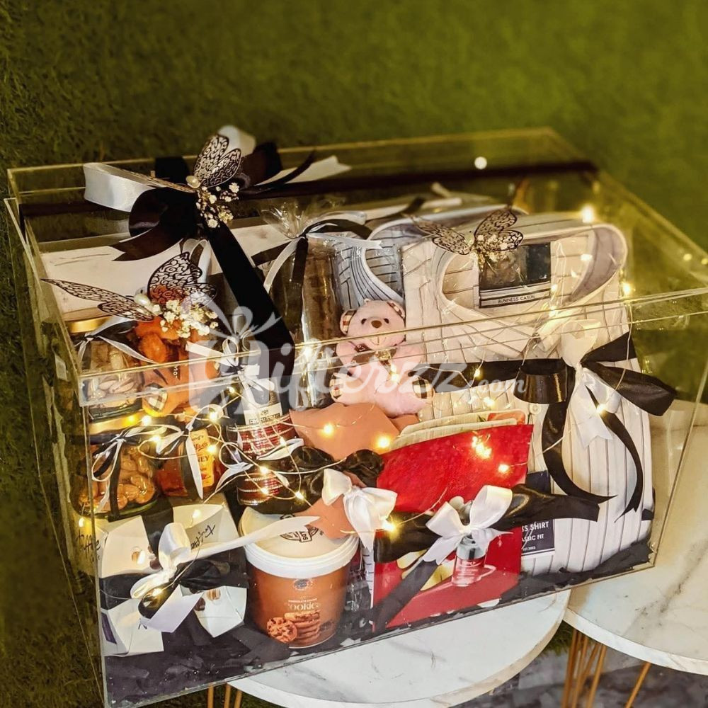 Festive Delight Gift Box (2) Festive Delight Gift Box